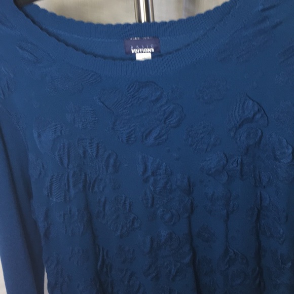 Basic Edition Embossed Textured Floral Sweater - Picture 7 of 8